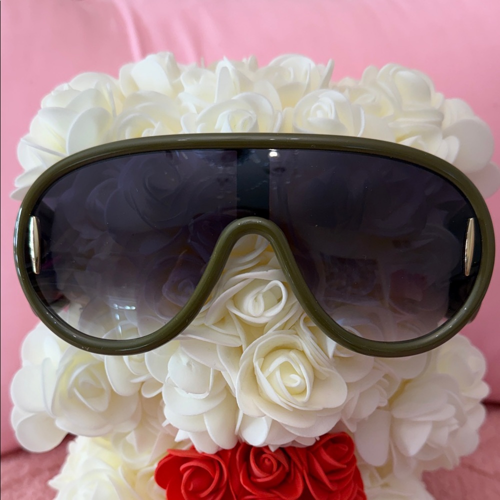 Aviator Runway Sunglasses | Y2K Glam | High Quality fashion frames